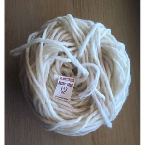 100% Virgin Wool Christopher Sheep Farm Sheep's White Richmond Maine Lot 5309